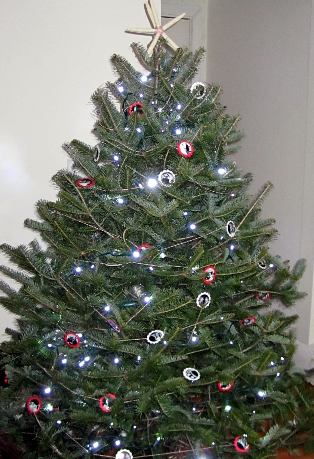 Best ideas about DIY Christmas Tree Garland
. Save or Pin The Nest Chapter Tree Decor DIY Newlywed Christmas Garland Now.