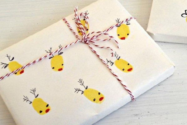 Best ideas about DIY Christmas Wrapping Paper
. Save or Pin 10 Easy DIY Christmas Wrapping Paper Ideas Now.