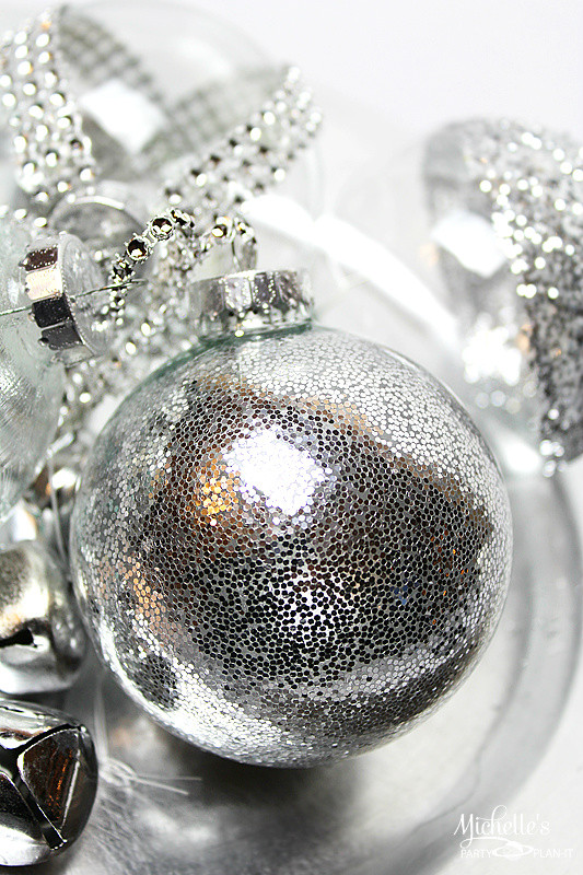 Best ideas about DIY Clear Christmas Ornaments
. Save or Pin DIY Ideas to Decorate Clear Ornaments Creative Juice Now.