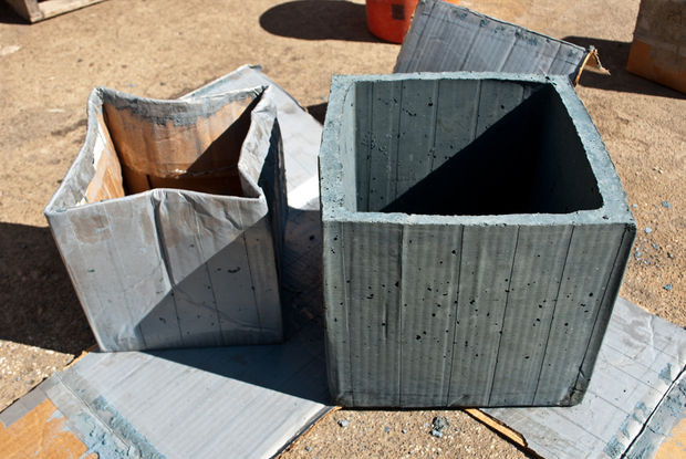 Best ideas about DIY Concrete Planters
. Save or Pin DIY CONCRETE Planter Box 4 Steps with Now.