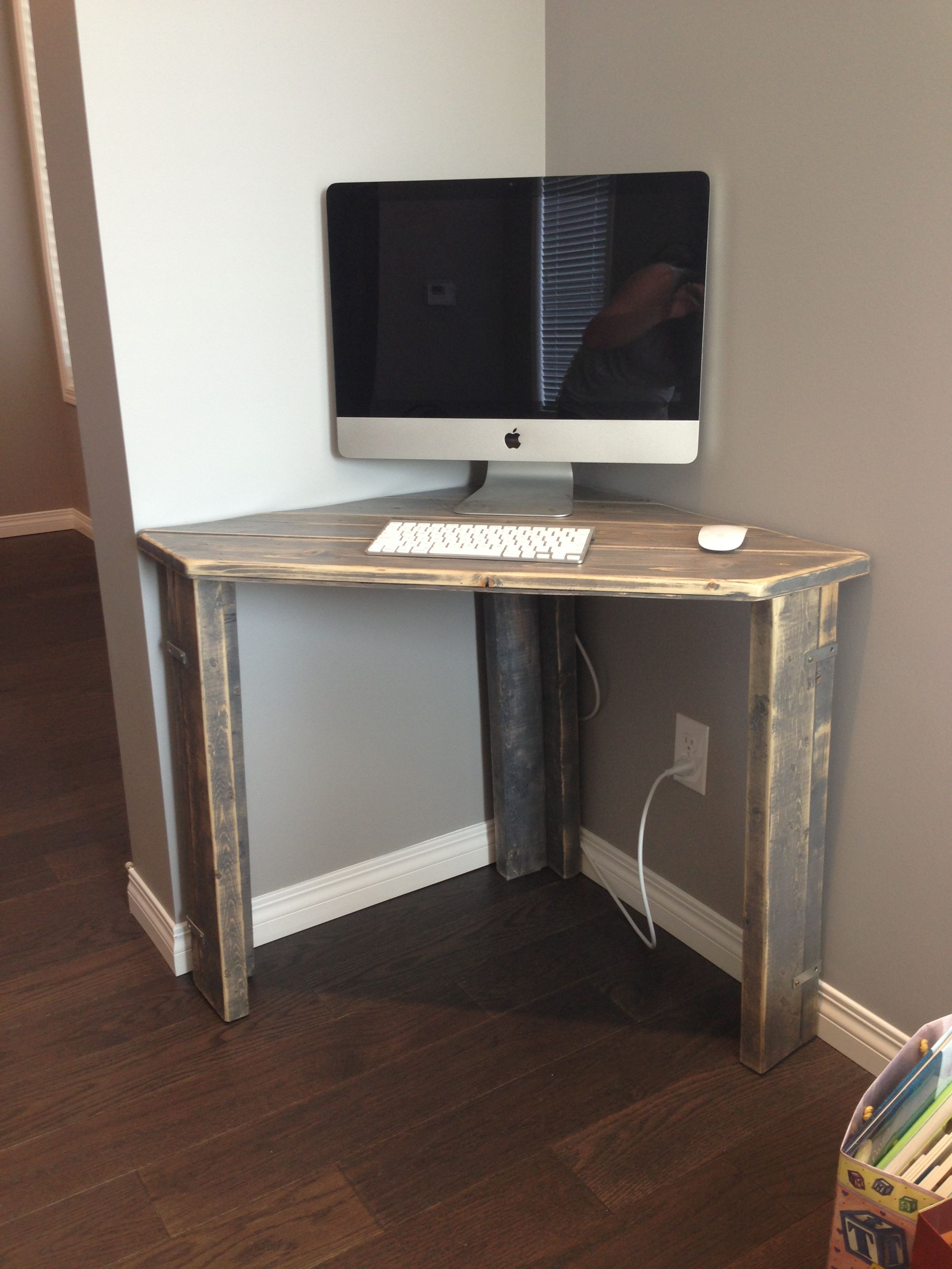 Best ideas about DIY Corner Desk Ideas
. Save or Pin 15 DIY L Shaped Desk For Your Home fice [corner desk Now.