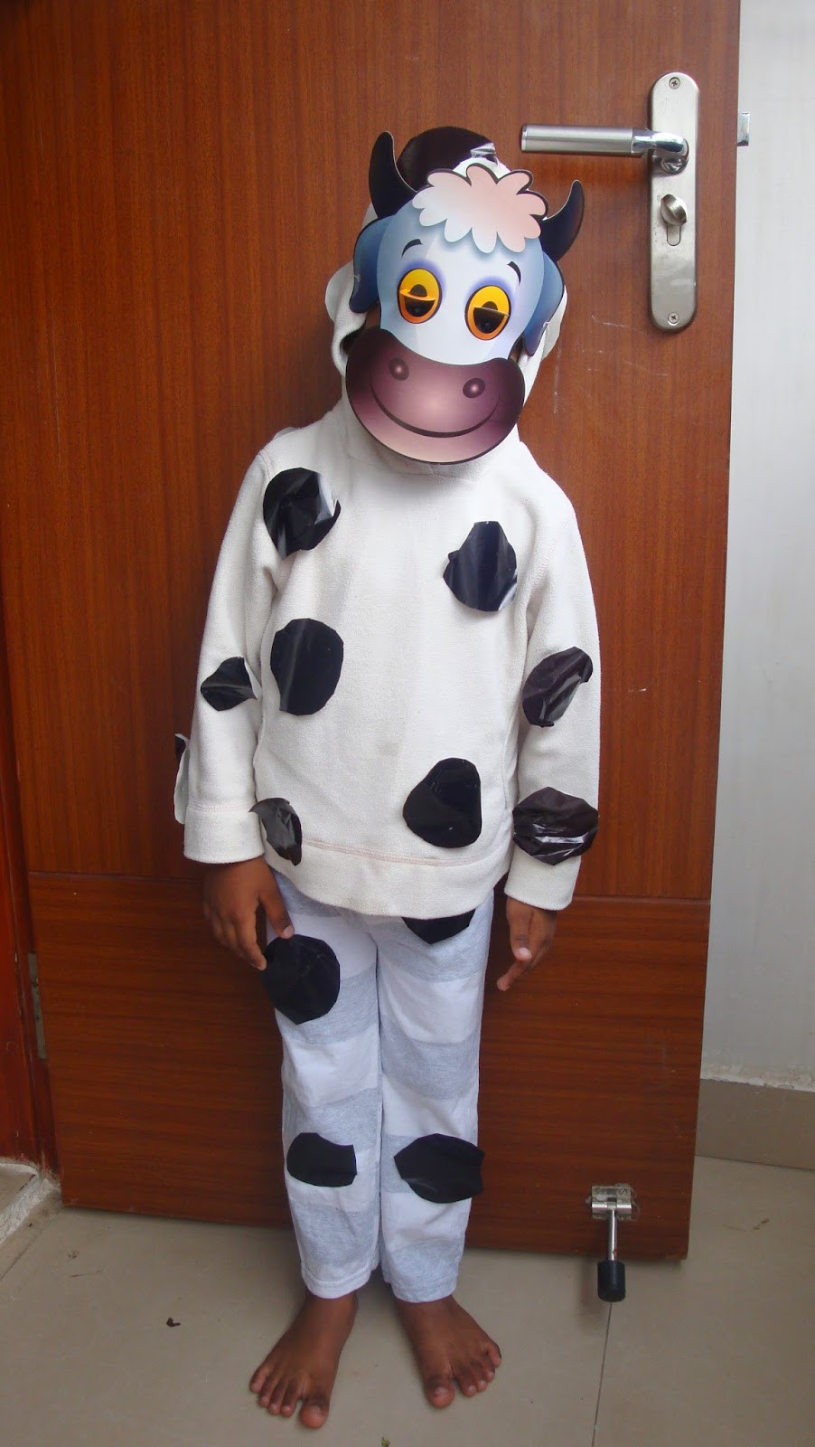 Best ideas about DIY Cow Costume
. Save or Pin COLOURFUL IMAGINATIONS DIY Simple Cow costume Now.