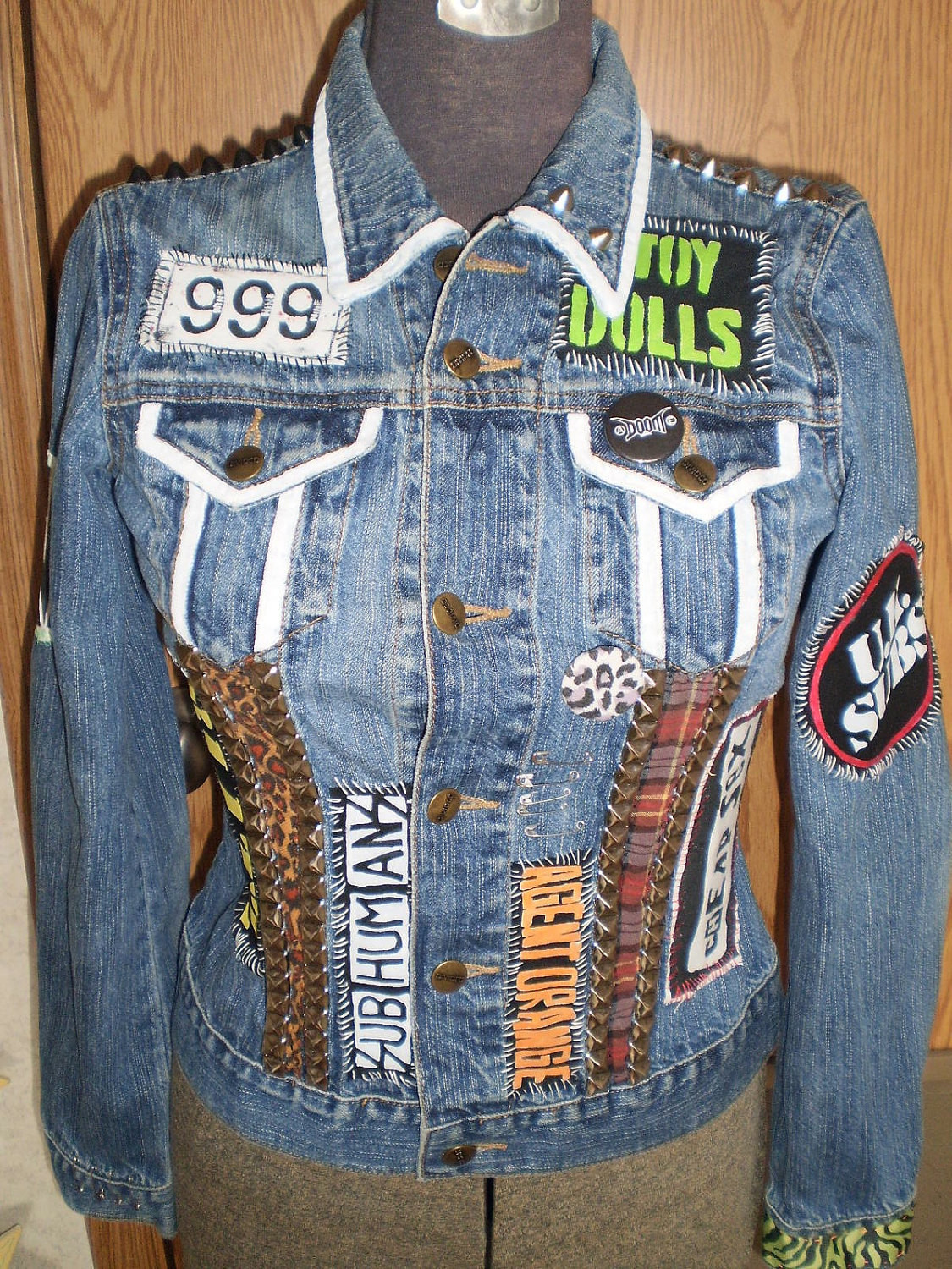 Best ideas about DIY Denim Jacket
. Save or Pin DIY Punk Studded Denim Jacket Now.