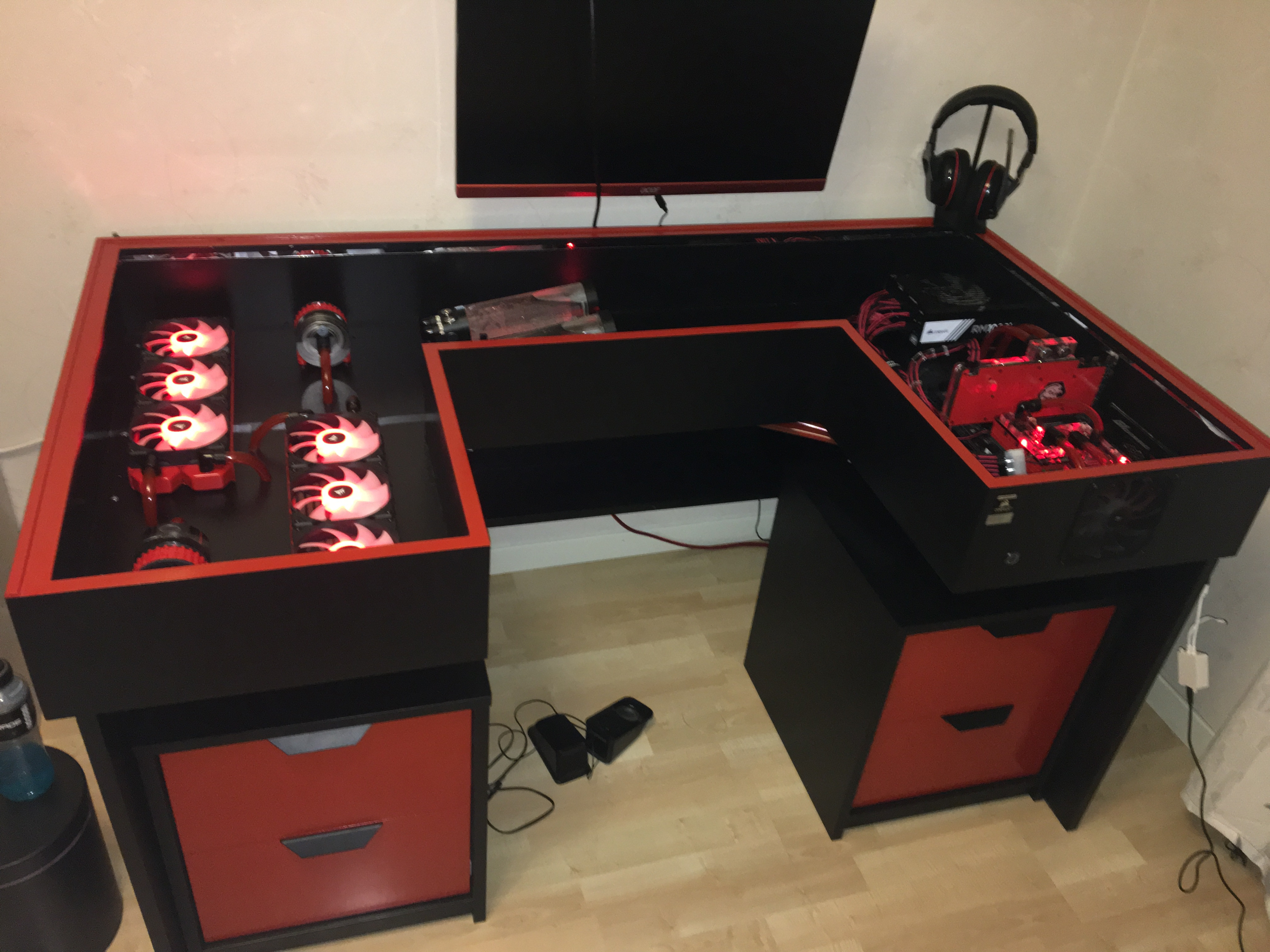 Best ideas about DIY Desk Pc
. Save or Pin DIY pc desk replica of Linus pic desk Page 3 Build Now.