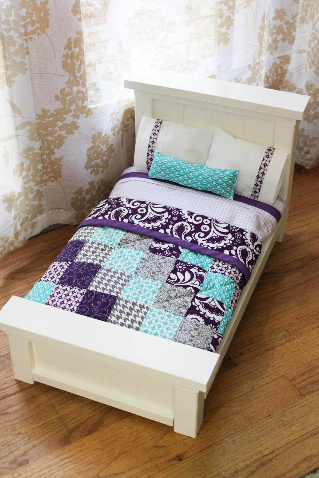 Best ideas about DIY Doll Bed
. Save or Pin From Dahlias to Doxies DIY Doll Beds and Tiny Quilts Now.