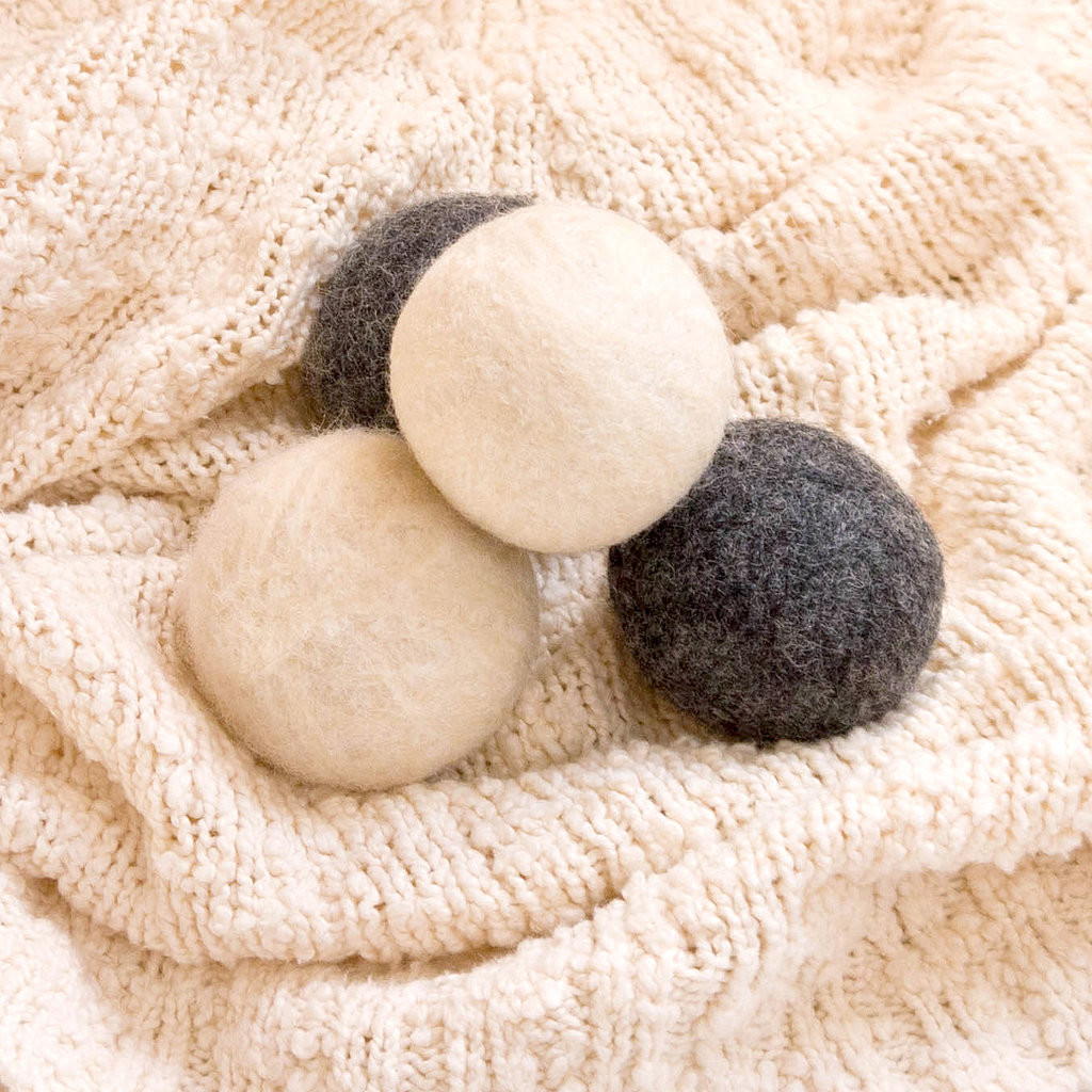 Best ideas about DIY Dryer Balls
. Save or Pin DIY Dryer Balls Now.