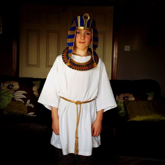 Best ideas about DIY Egyptian Costume
. Save or Pin DIY Egyptian costume looks like adult white T cording Now.
