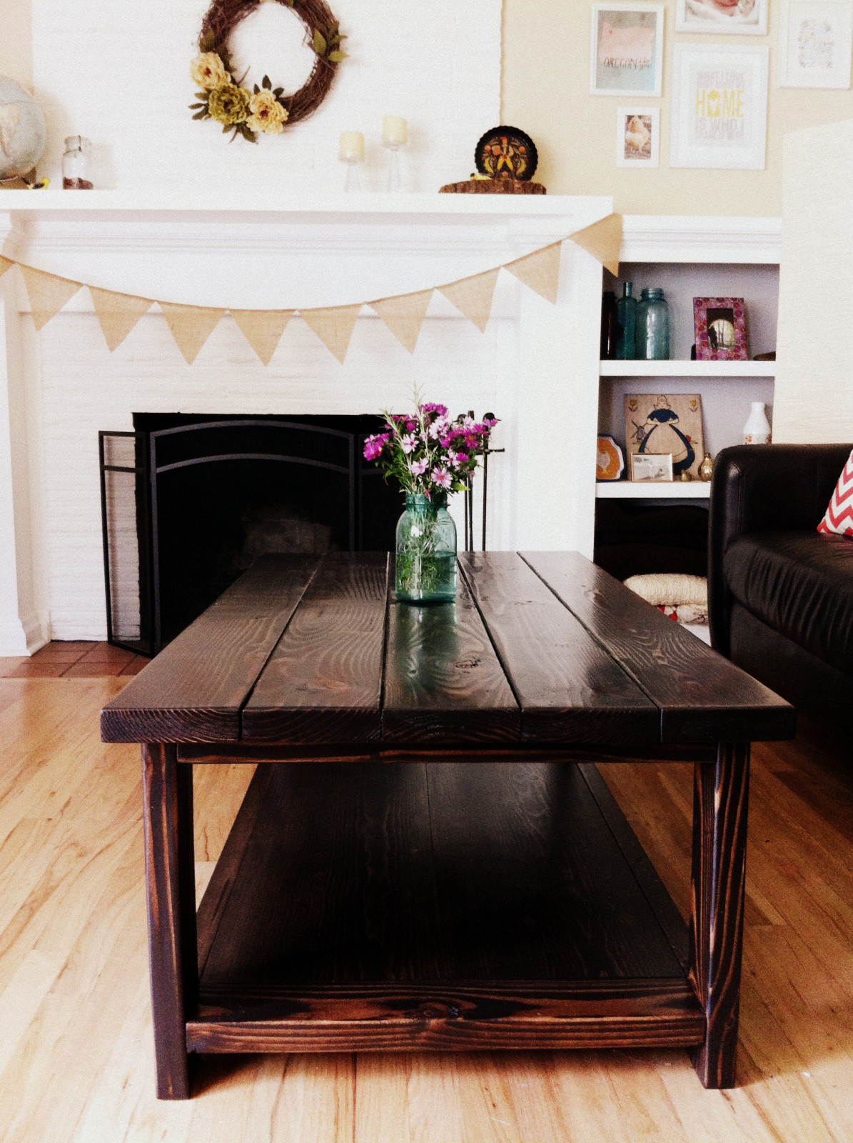 Best ideas about DIY Farmhouse Table Ana White
. Save or Pin Ana White DIY farmhouse coffee table Weekend project Now.