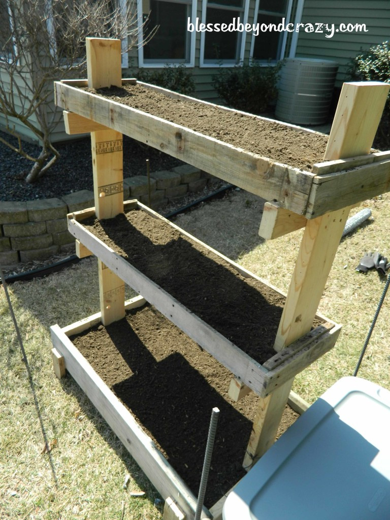 Best ideas about DIY Garden Boxes
. Save or Pin 25 Garden Pallet Projects Now.