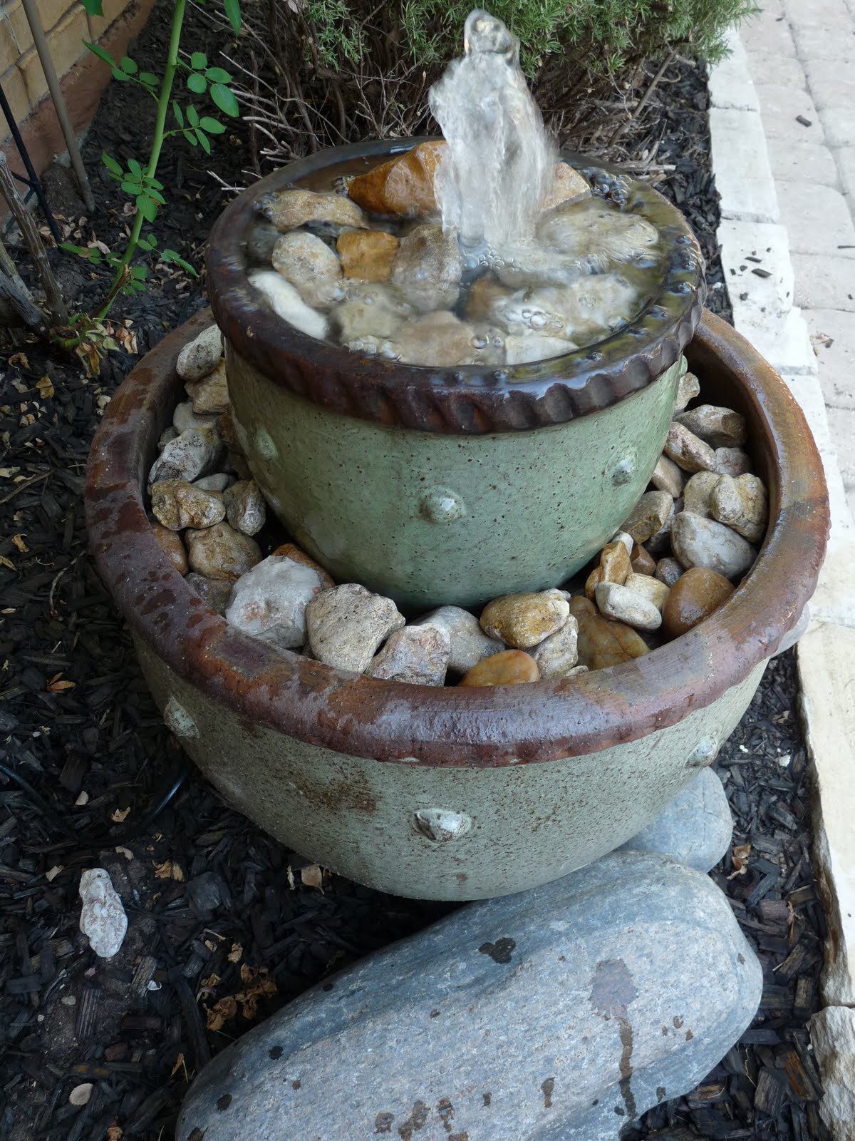 Best ideas about DIY Garden Fountains
. Save or Pin The Happy Homebo s DIY Flower Pot Fountain Now.