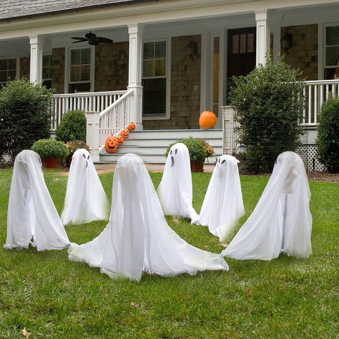 Best ideas about DIY Halloween Decorations For Outside
. Save or Pin 90 Cool Outdoor Halloween Decorating Ideas Now.