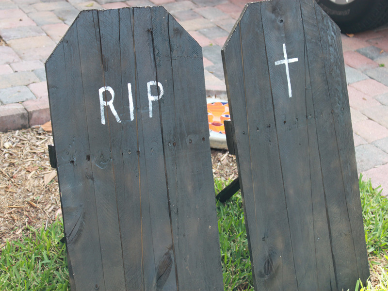 Best ideas about DIY Halloween Tombstones
. Save or Pin HOW TO Make Upcycled Halloween Tombstones For Your Yard Now.