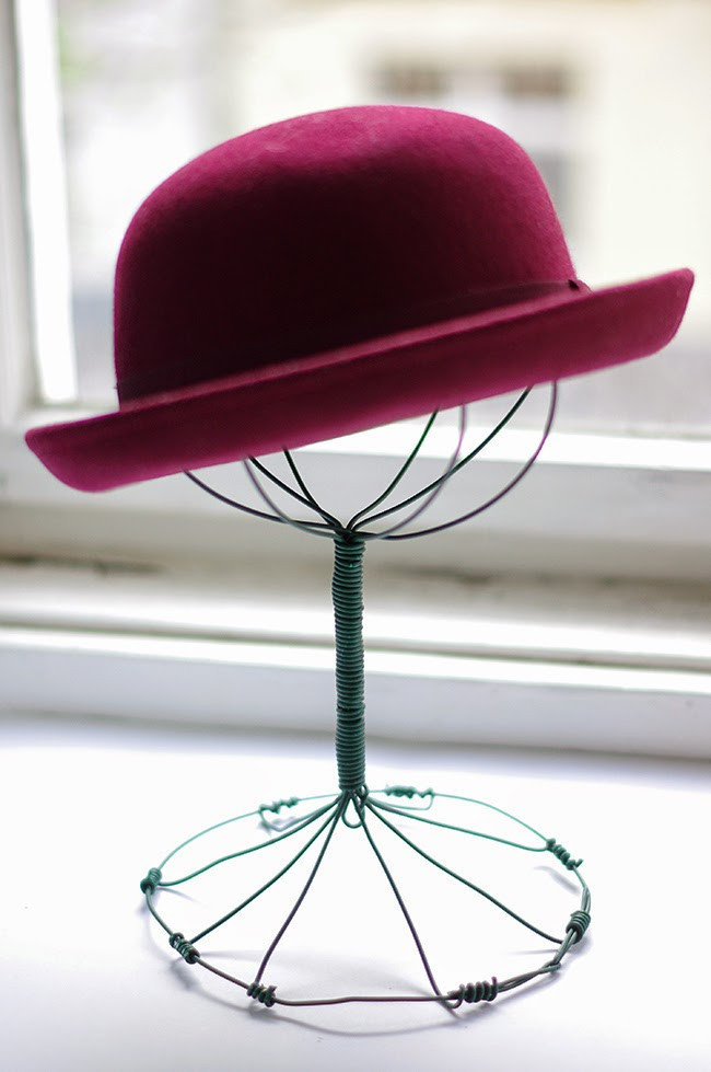 Best ideas about DIY Hat Stand
. Save or Pin DIY Vintage Wire Hat Stand Now.