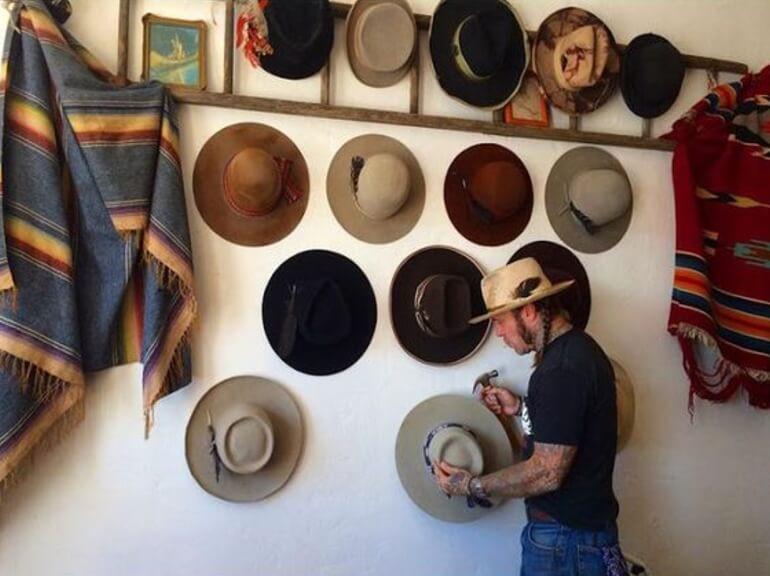 Best ideas about DIY Hat Storage
. Save or Pin 19 Easy and Simple DIY Hat Rack Ideas for Your Sweet Home Now.