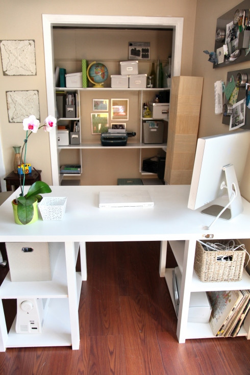 Best ideas about DIY Home Office Desks
. Save or Pin DIY Home fice Desk From An Old Door Shelterness Now.