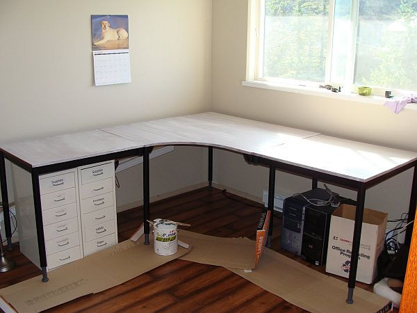 Best ideas about DIY Home Office Desks
. Save or Pin 20 DIY Desks That Really Work For Your Home fice Now.