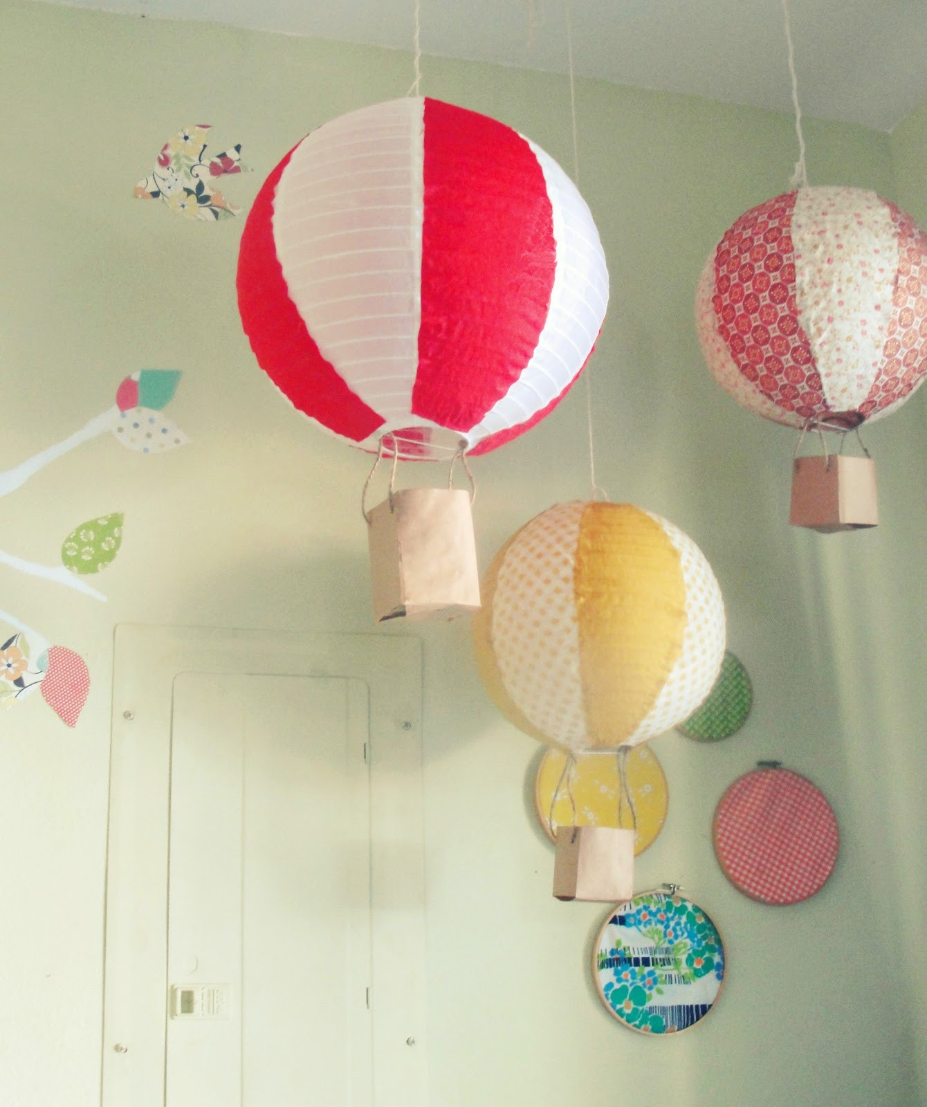 Best ideas about DIY Hot Air Balloon
. Save or Pin The Joyeful Journey diy paper lantern hot air balloons Now.