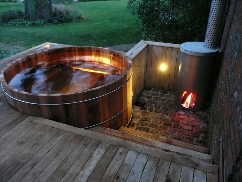 Best ideas about DIY Hot Tub With Jets
. Save or Pin Houtgestookte hottub – leverbaar in diverse modellen Now.