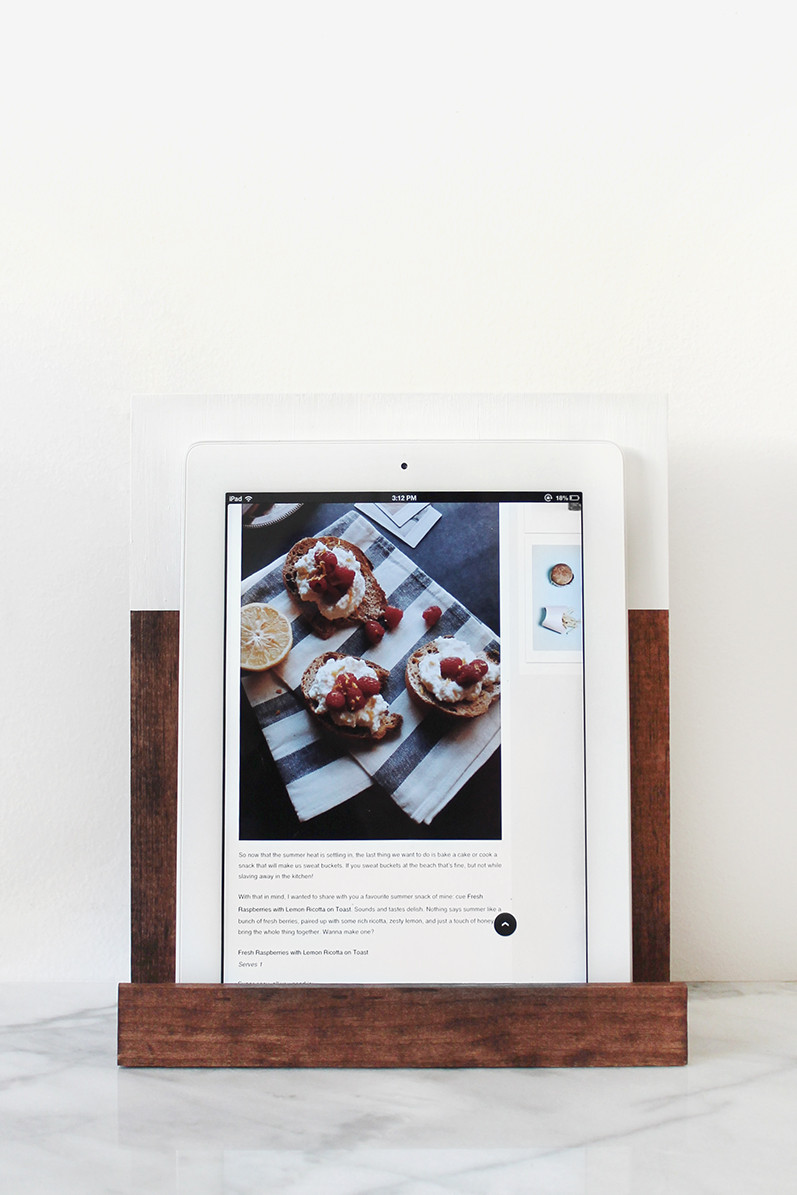 Best ideas about DIY Ipad Stand Wood
. Save or Pin 10 Last Minute DIY Wood Gifts that you Can Make Now.