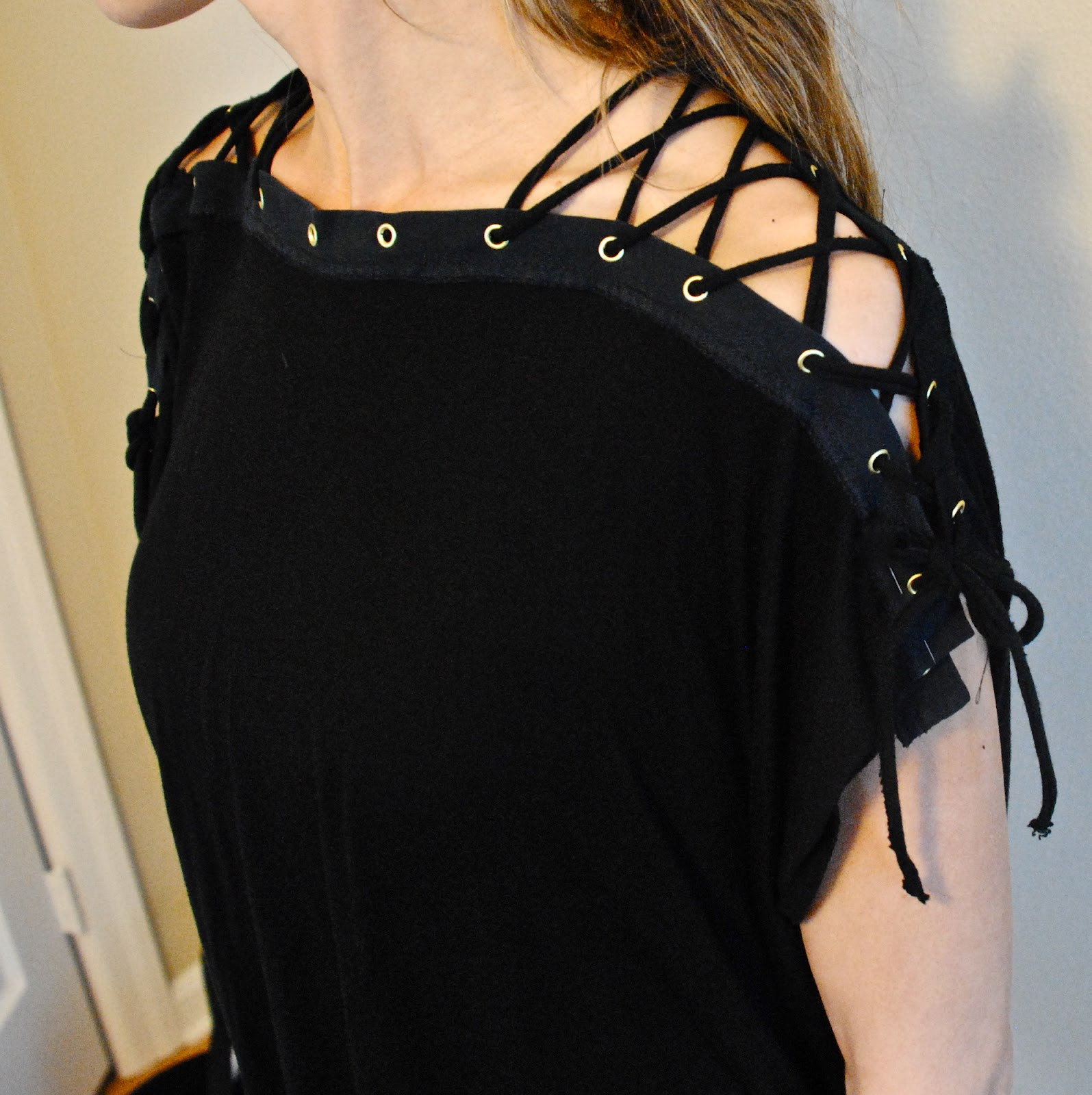 Best ideas about DIY Lace Up Shirt
. Save or Pin Trash To Couture DIY Lace Up Collar Now.