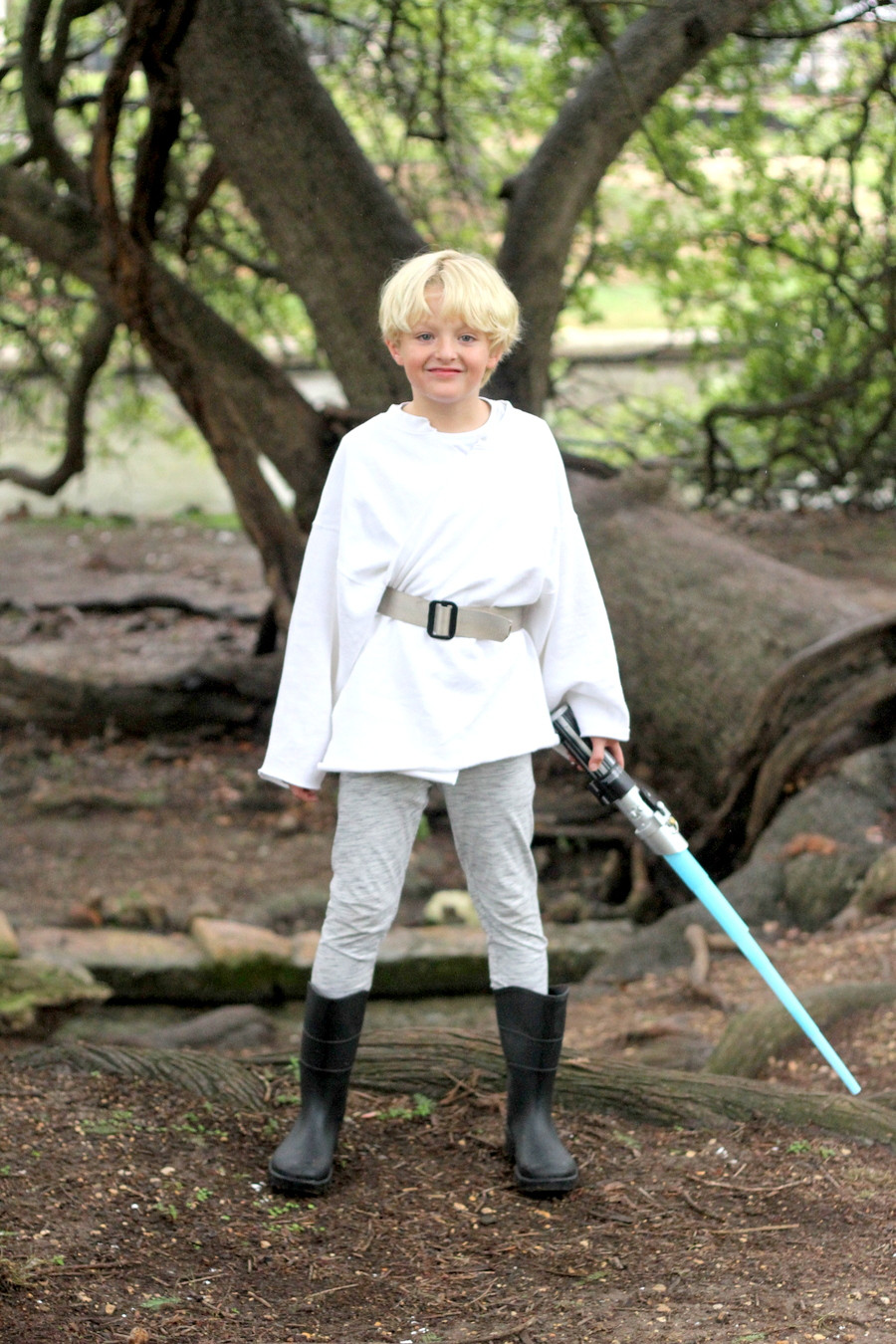 Best ideas about DIY Luke Skywalker Costumes
. Save or Pin easy star wars costumes DIY and no sew Now.