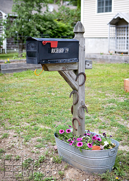 Best ideas about DIY Mailbox Post Ideas
. Save or Pin Diy Mailbox Ideas With The Stunningly Unique Style Diyever Now.