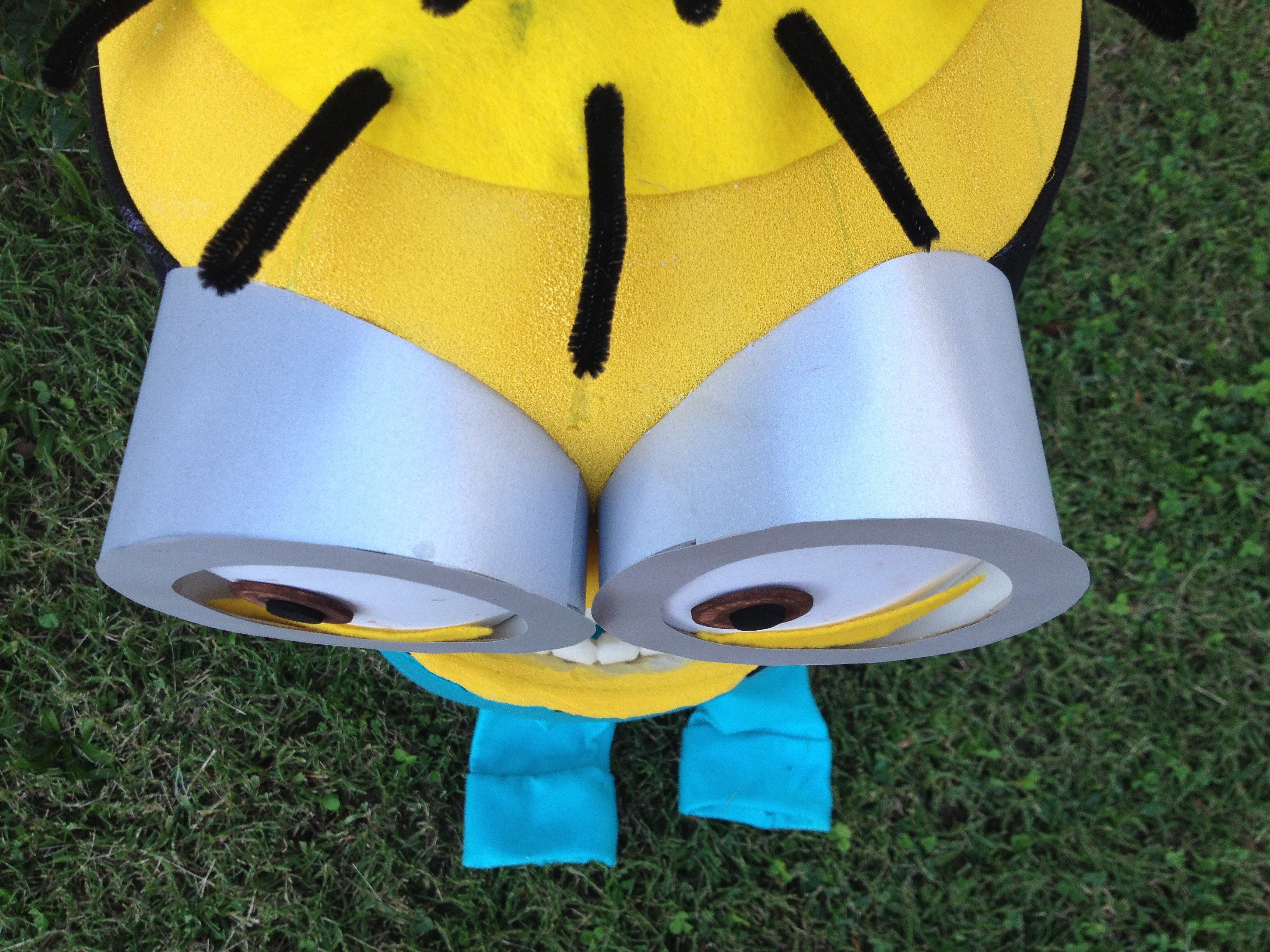 Best ideas about DIY Minion Goggles
. Save or Pin diy minion costume Now.