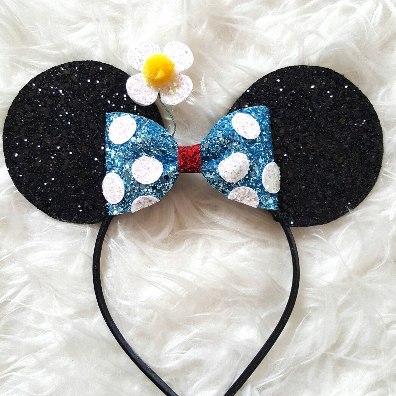 Best ideas about DIY Minnie Ears
. Save or Pin Classic Minnie Mouse Ears Headband Minnie Mouse Birthday Now.