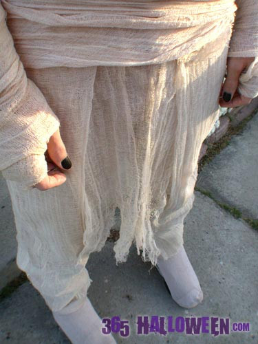 Best ideas about DIY Mummy Costume Gauze
. Save or Pin Mummy Costume How to make a Homemade Mummy Costume Now.