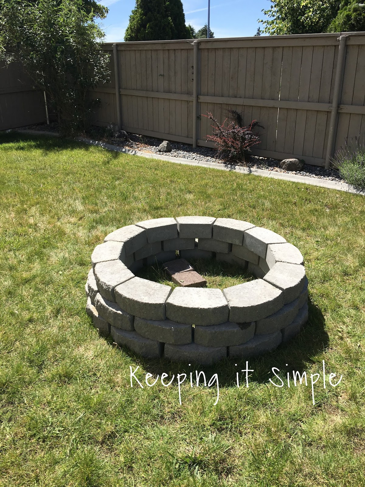 Best ideas about DIY Outdoor Fire Pit
. Save or Pin Outdoor Cool Diy Fire Pit For Your Backyard Decoration Now.