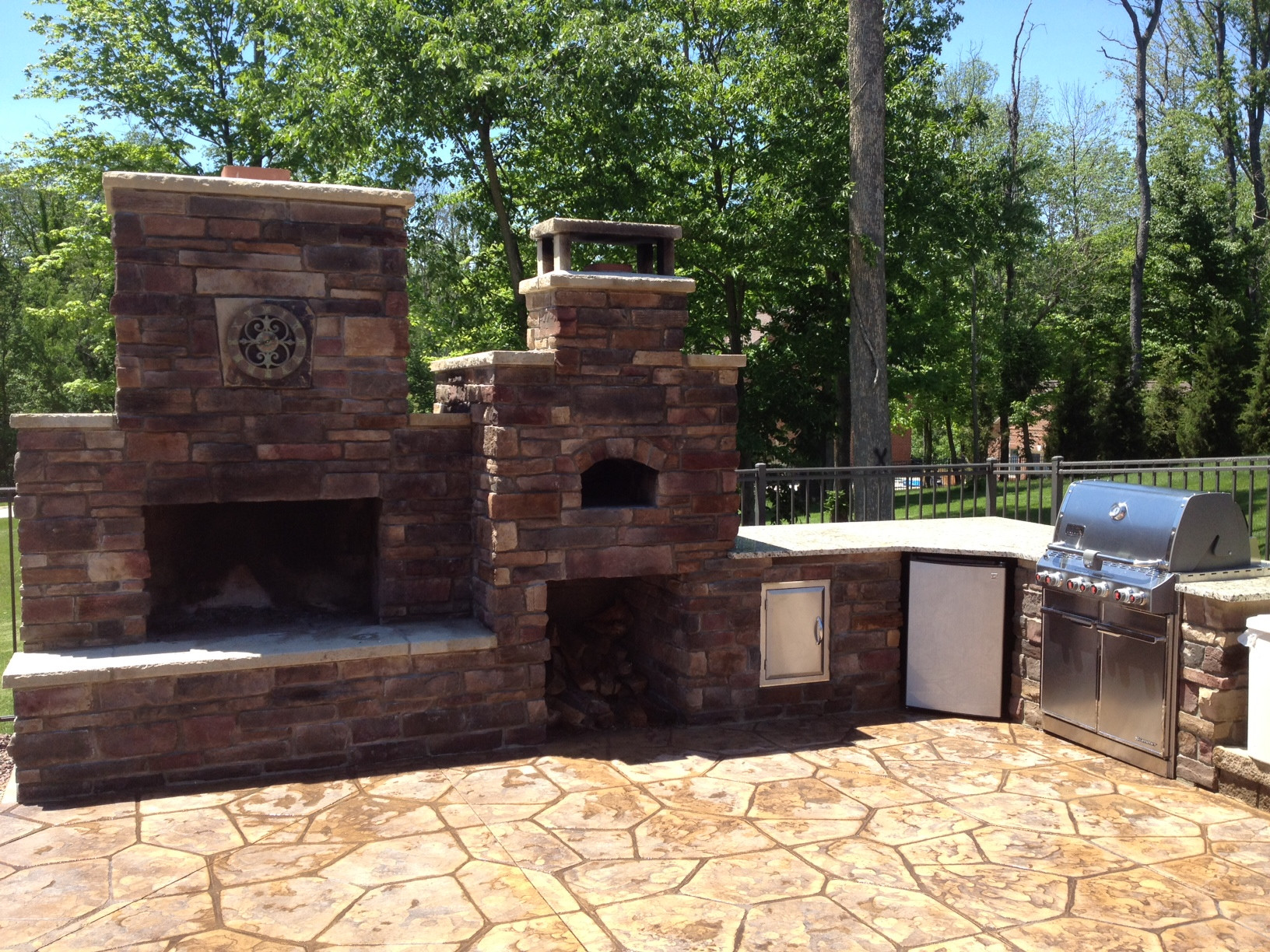 Best ideas about DIY Outdoor Fireplace Plans
. Save or Pin DIY Outdoor Fireplace and Pizza Oven bos Now.
