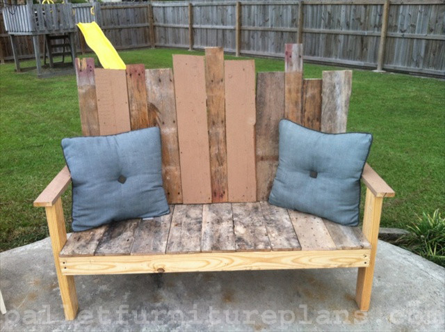 Best ideas about DIY Outdoor Furniture Plans
. Save or Pin 15 DIY Outdoor Pallet Bench Now.