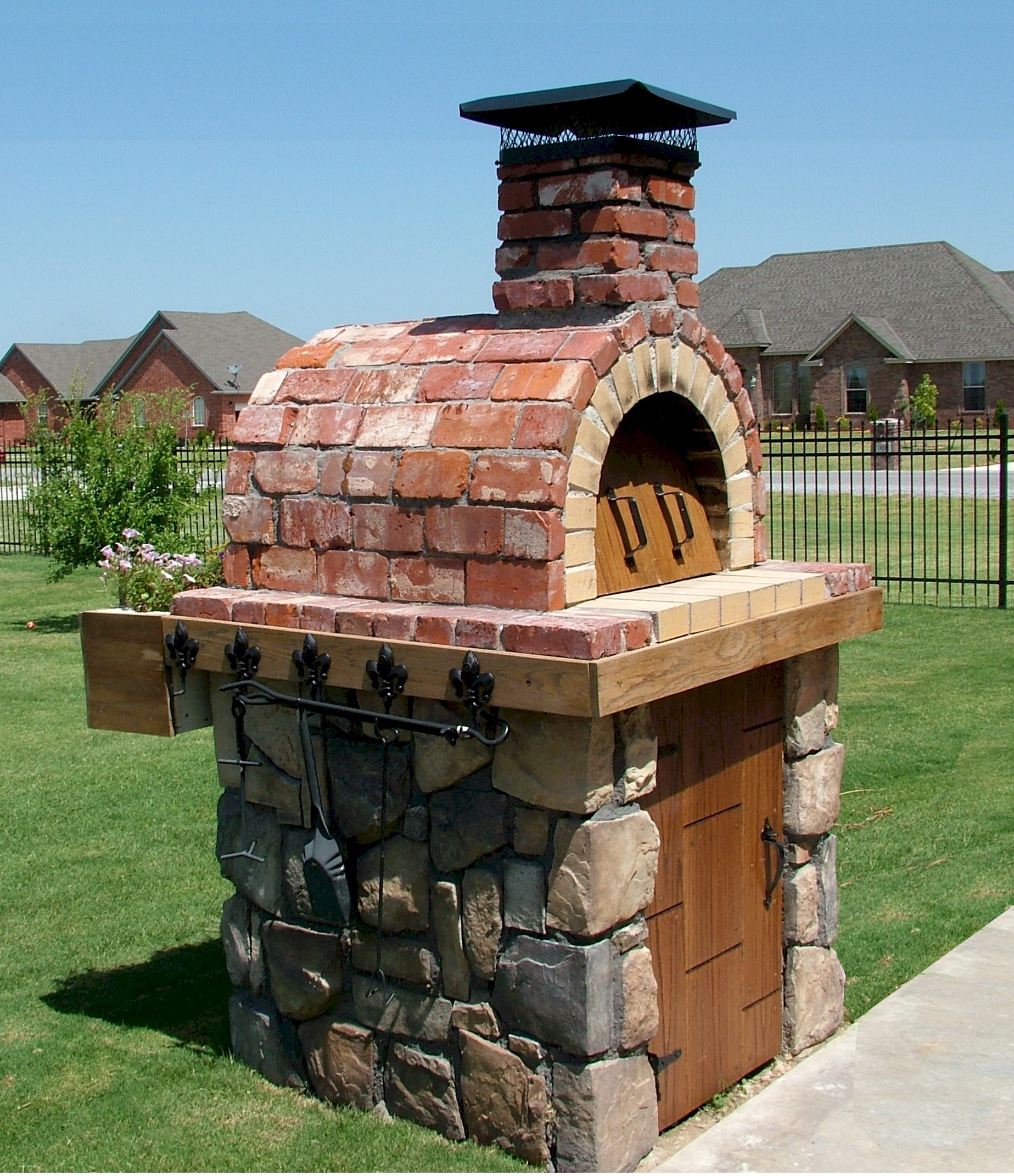 Best ideas about DIY Outdoor Oven
. Save or Pin DIY Wood Fired Outdoor Brick Pizza Ovens Are Not ly Easy Now.