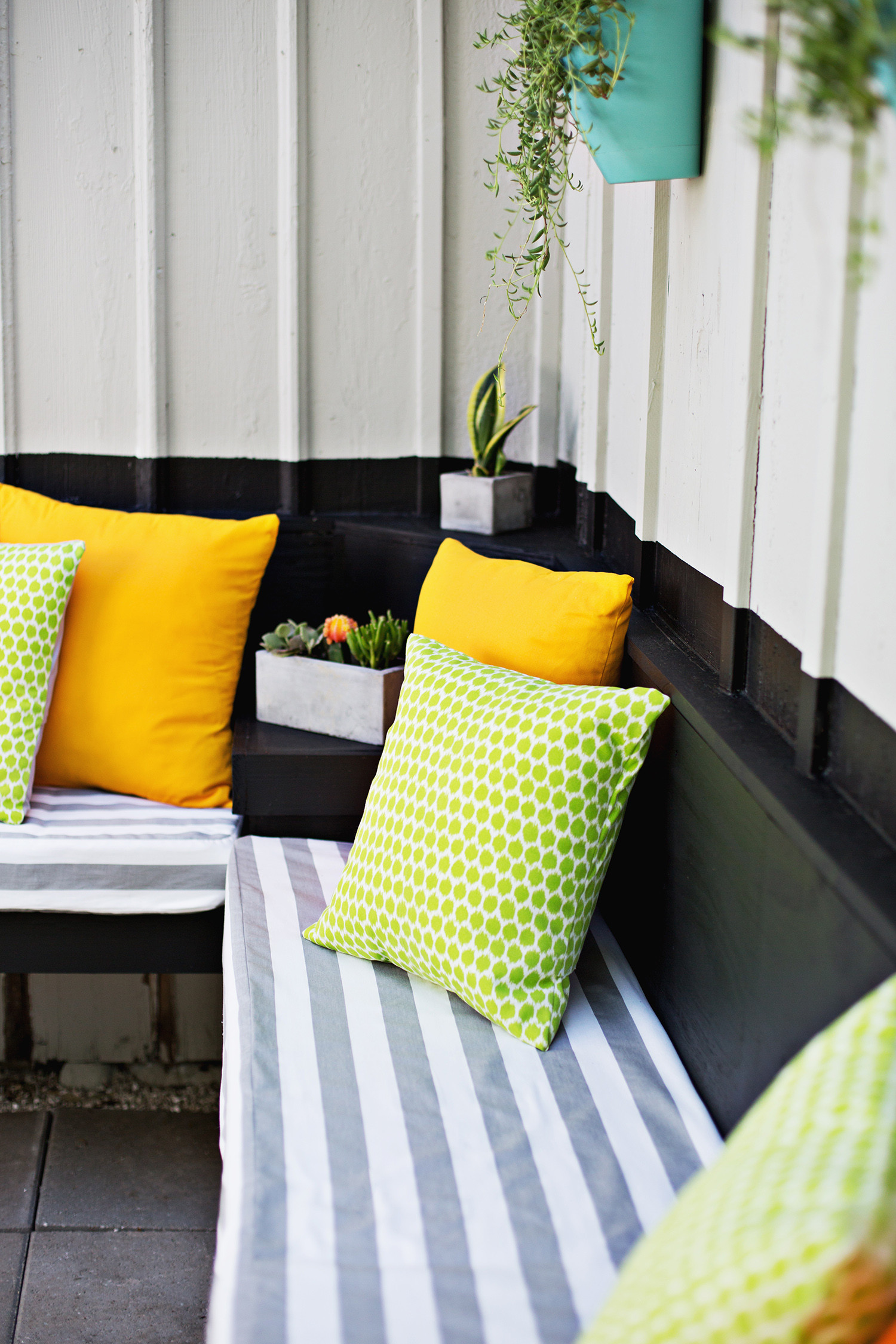 Best ideas about DIY Outdoor Pillows
. Save or Pin Outdoor Pillows 3 Ways & Envelope Pillow DIY A Now.