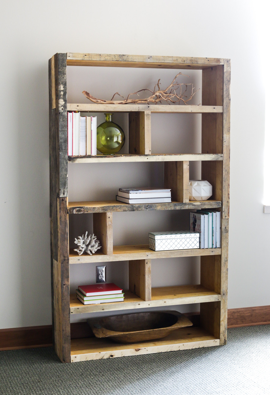 Best ideas about DIY Pallet Bookshelf
. Save or Pin DIY Rustic Pallet Bookshelf Now.