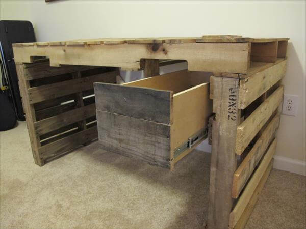 Best ideas about DIY Pallet Desks
. Save or Pin DIY Pallet Desk with Drawers Now.