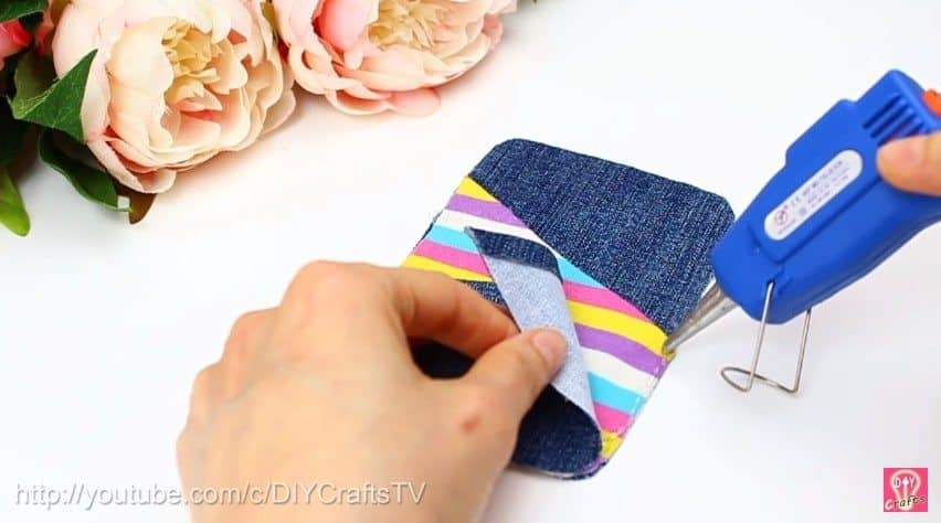 Best ideas about DIY Phone Case From Scratch
. Save or Pin Phone case tutorial from scratch out of old jeans Simple Now.