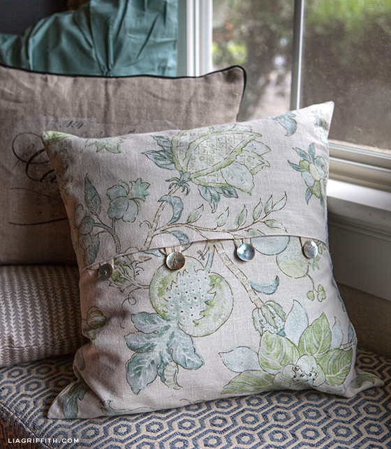 Best ideas about DIY Pillow Covers
. Save or Pin Easy DIY Envelope Pillow Covers Now.