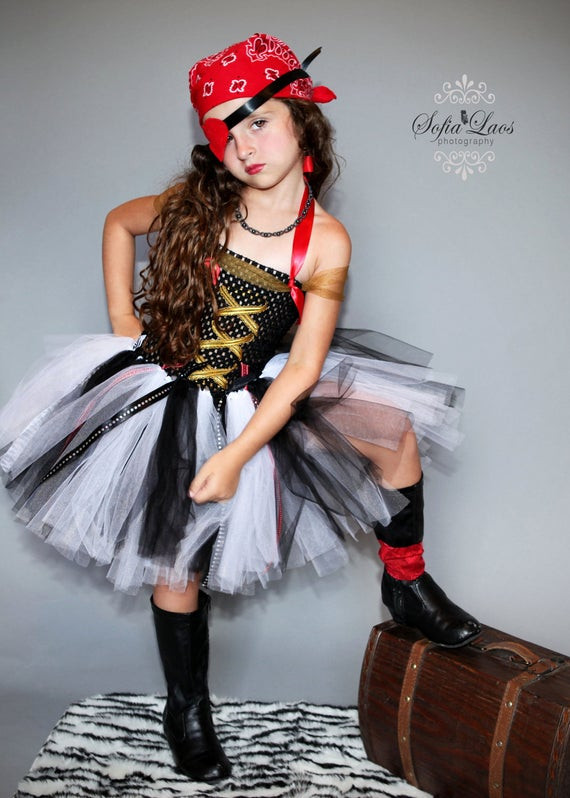 Best ideas about DIY Pirate Costume Girl
. Save or Pin Sassy Girl PIrate Costume Now.