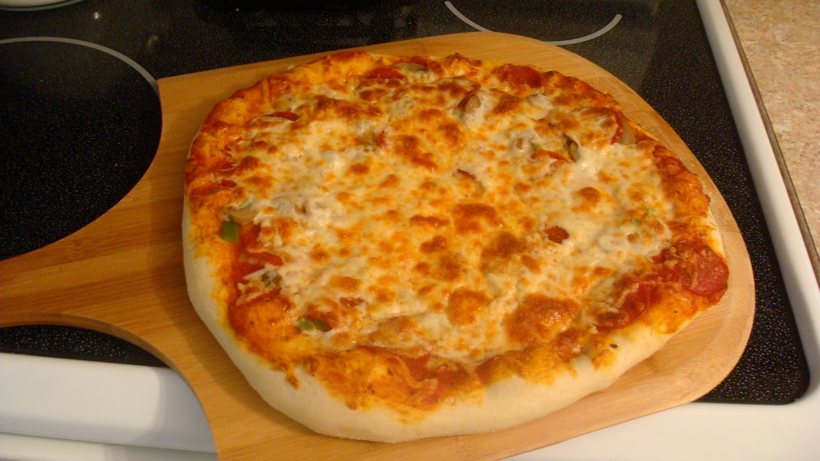 Best ideas about DIY Pizza Dough
. Save or Pin Dawn s Recipes Homemade Pizza Crust Now.