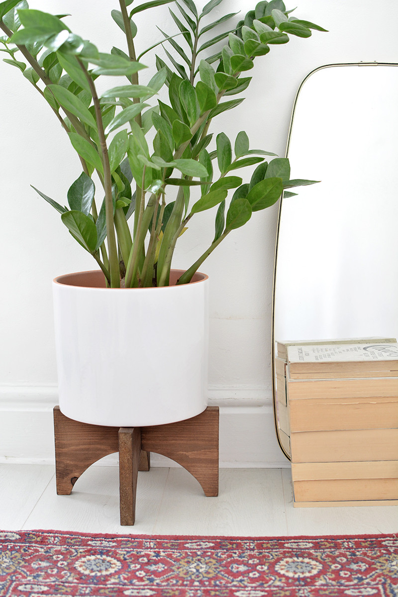 Best ideas about DIY Plant Stands
. Save or Pin DIY mid century plant stand Now.