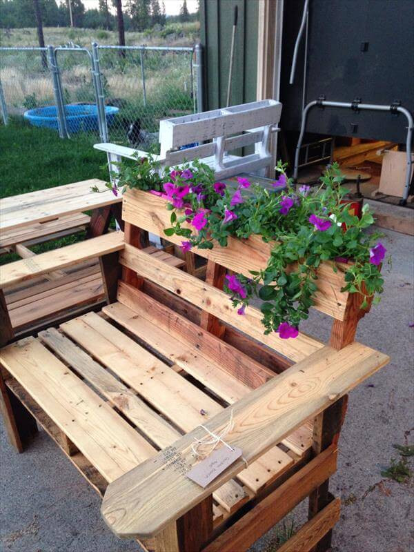 Best ideas about DIY Planter Bench
. Save or Pin DIY Pallet Bench with Planter Now.