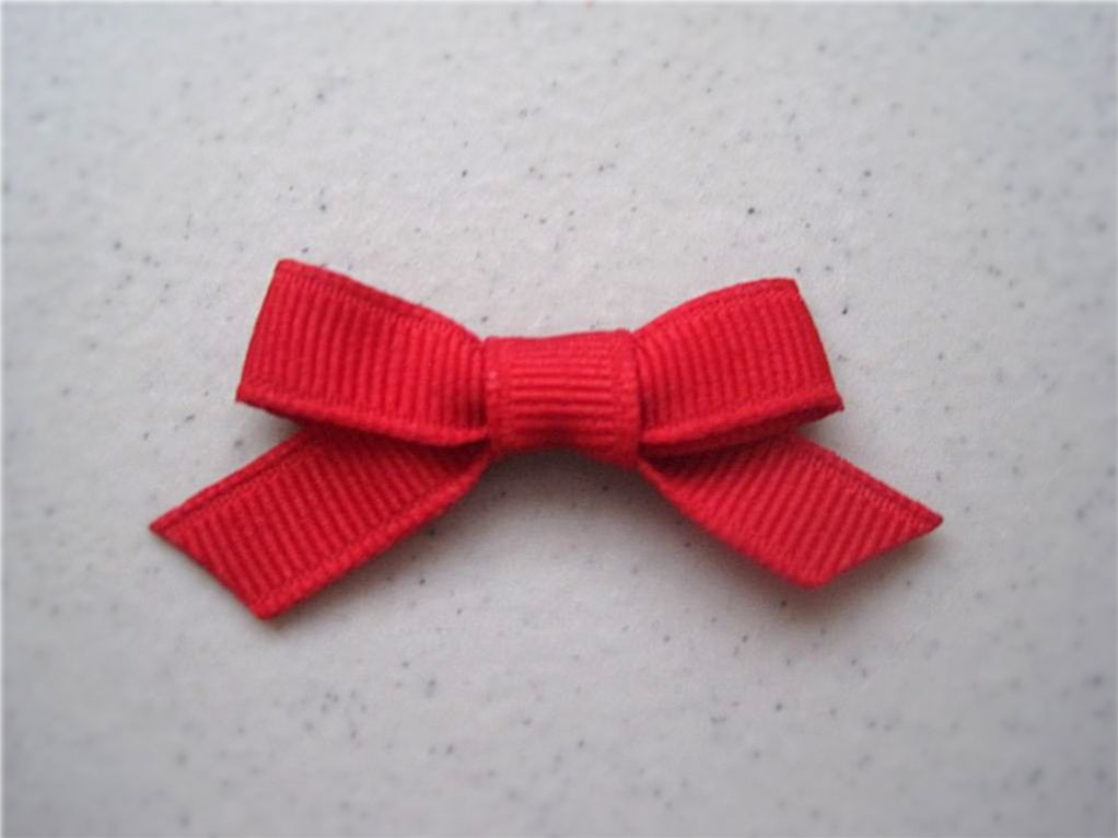 Best ideas about DIY Ribbon Bow
. Save or Pin DIY little fabric bow easy to make and or embellish Now.