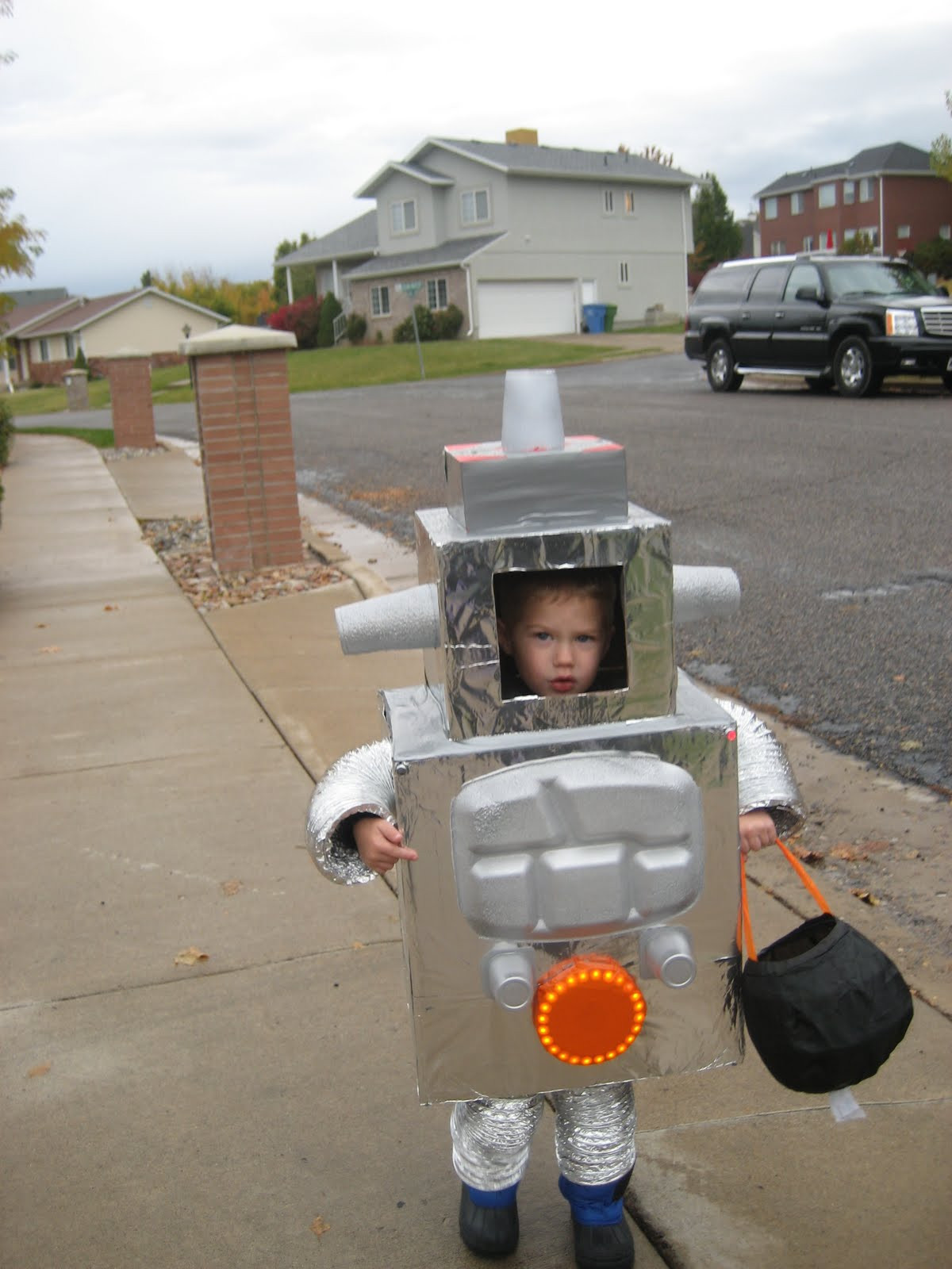 Best ideas about DIY Robot Costumes
. Save or Pin Love Sweet Love DIY Robot Costume and MORE exciting news Now.