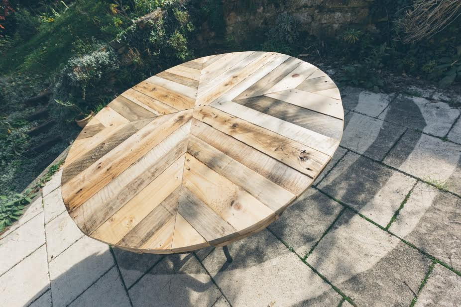 Best ideas about DIY Round Table Top Ideas
. Save or Pin Round Top Table Made of Pallets DIY 101 Pallet Ideas Now.