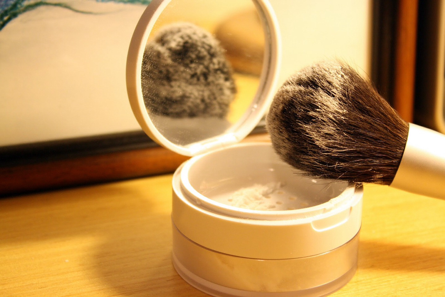 Best ideas about DIY Setting Powder
. Save or Pin DIY FINISHING POWDER OR SETTING POWDER PLEASE I HOPE U Now.