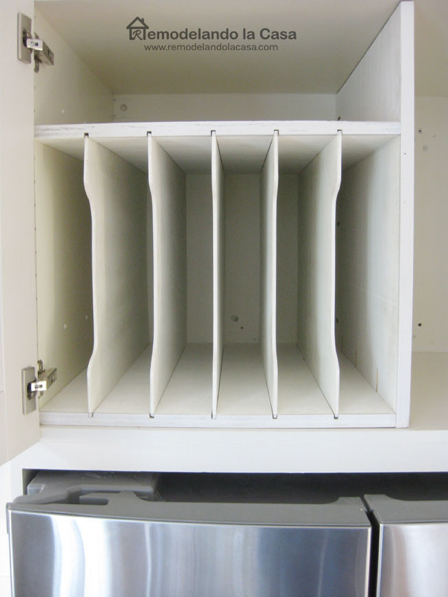 Best ideas about DIY Shelf Dividers
. Save or Pin DIY Fridge Tray Divider Remodelando la Casa Now.