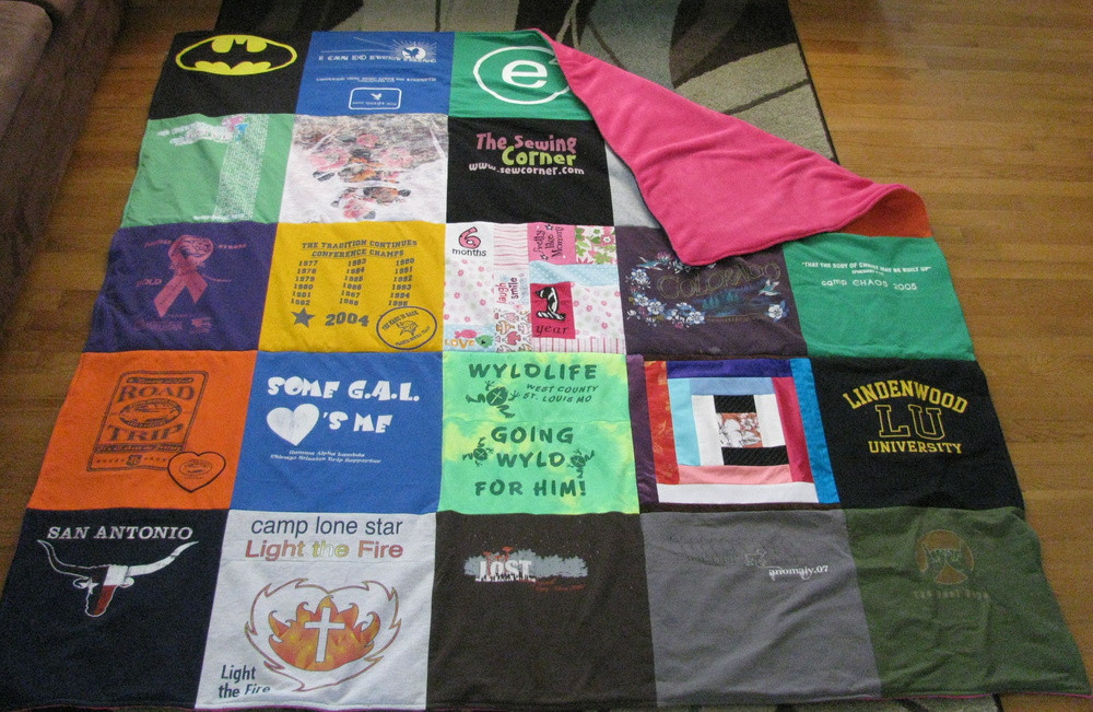 Best ideas about DIY T Shirt Quilts
. Save or Pin Easy DIY T Shirt Quilt Now.