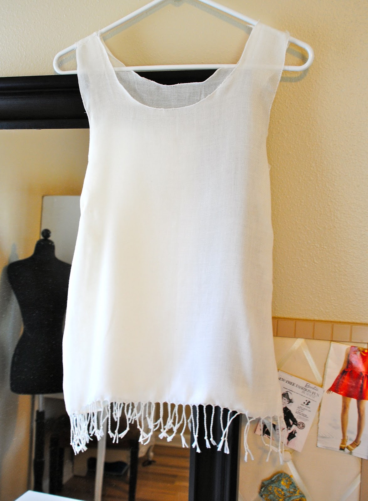 Best ideas about DIY Tank Top
. Save or Pin Trash To Couture DIY Fringe Scarf Sewn Loose Top Now.