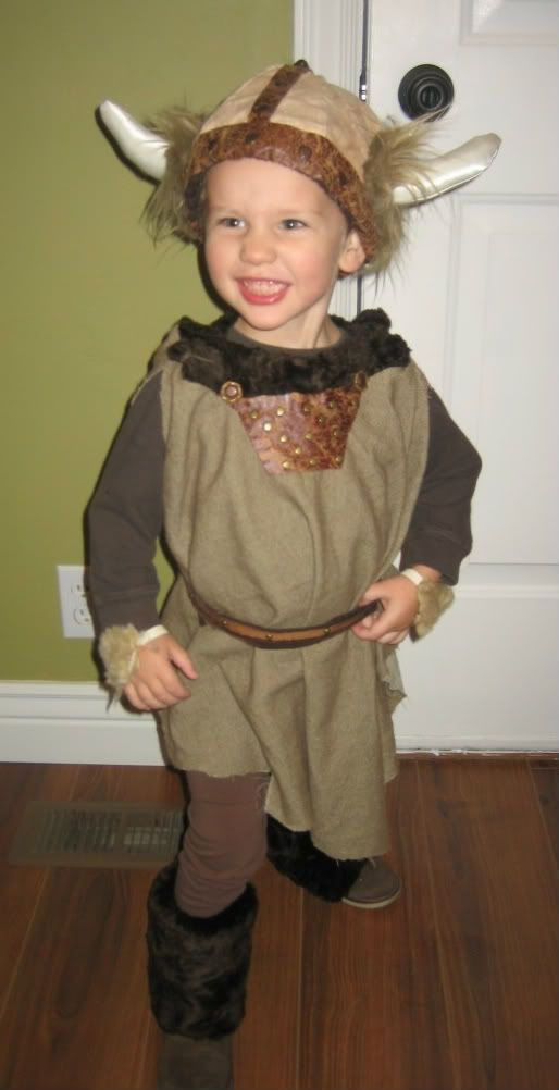 Best ideas about DIY Viking Costume
. Save or Pin 17 Best images about FIESTA TEMATICA on Pinterest Now.